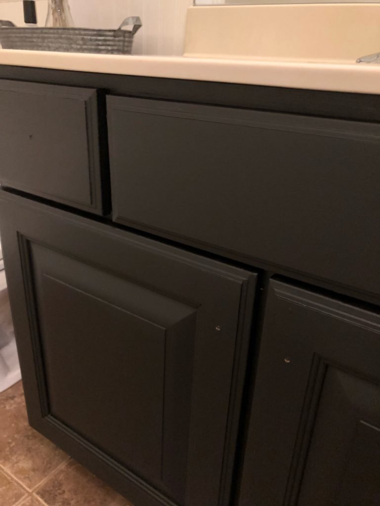 Paint your bathroom cabinet for a CHEAP and easy DIY! $100 room ...