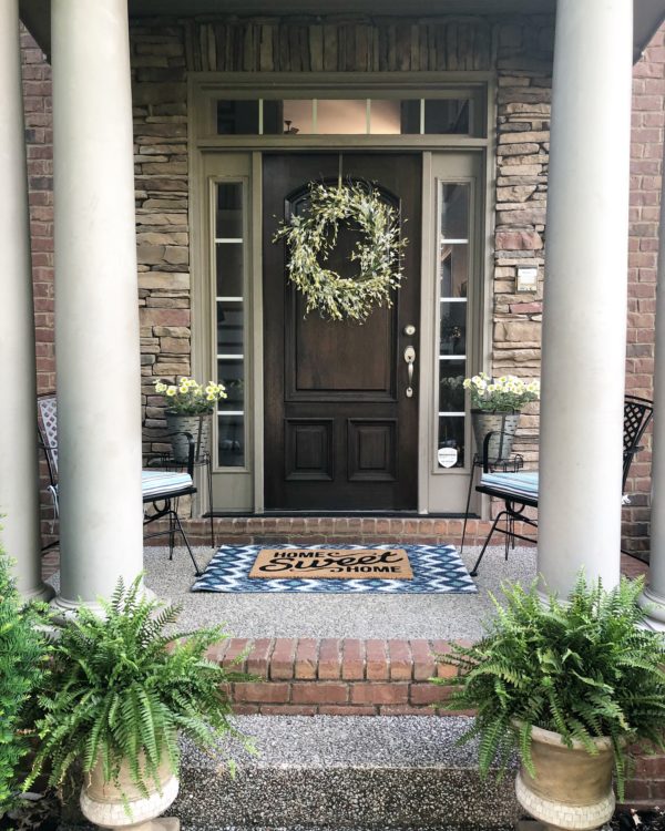 4 easy steps for a quick front porch Summer makeover! - Wilshire ...