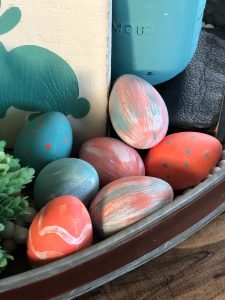 Spring tray styling with DIY painted eggs in aqua and coral