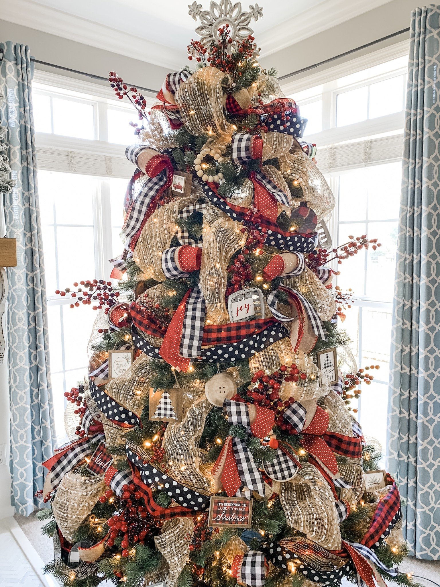 Christmas Tree Ideas Using Ribbon Buffalo Check And Polka Dot 