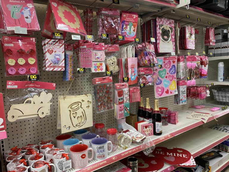 Valentine's decor from Dollar General- 10 must haves! - Wilshire