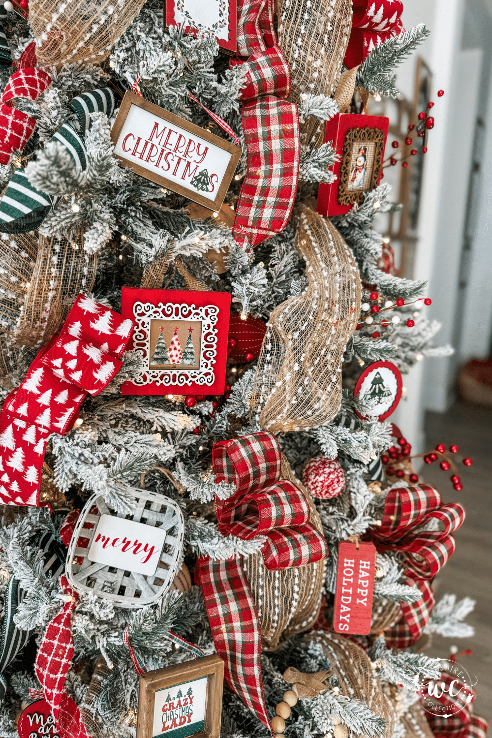 Traditional themed Christmas Tree