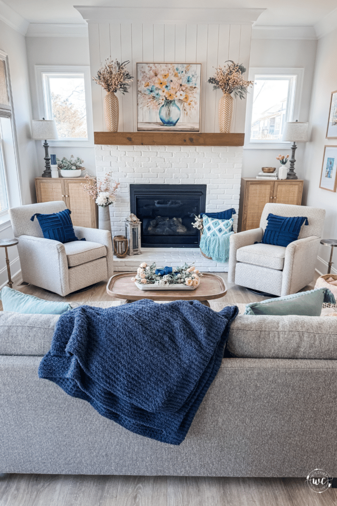 Incorporating Navy Spring decor into your home